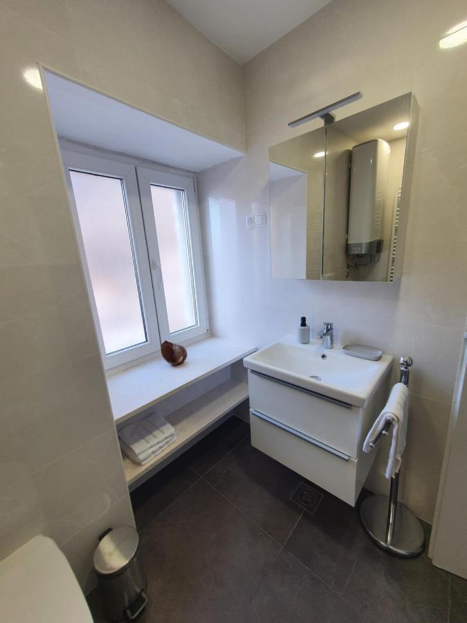 Apartment Stela